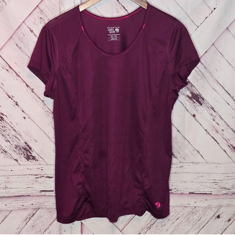 Mountain Hardwear Cranberry Maroon Tee
